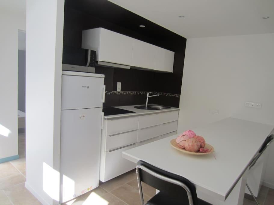 Apartmán T2 Refait A Neuf Avec Petit Jardin Et Parking Millau Exteriér fotografie