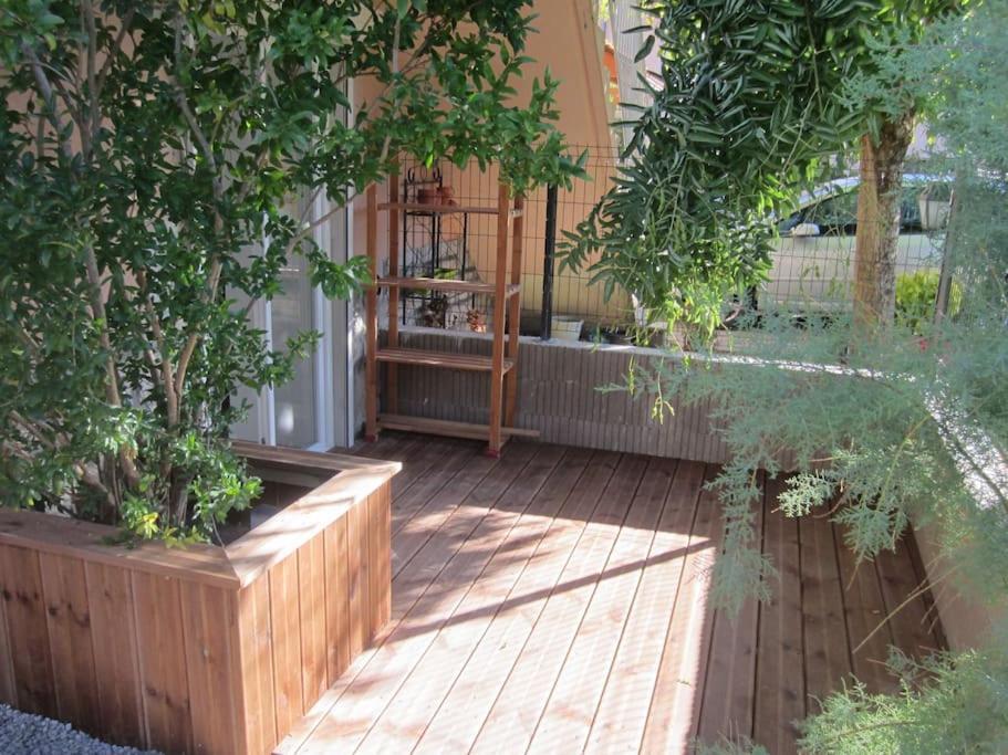 Apartmán T2 Refait A Neuf Avec Petit Jardin Et Parking Millau Exteriér fotografie